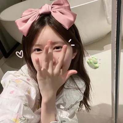 绯红色的窗帘